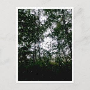 Hinter dem Regen – Regentropfen an der Scheibe Pos Postkarte