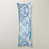 „Hinter der Eismauer – Das verborgene Reich“ Seitenschläferkissen (Rückseite (Vertikal))