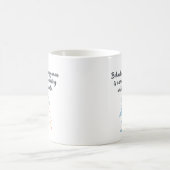 Hinter jedem glücklichen Mann - Lustiger Beziehung Kaffeetasse (Mittel)