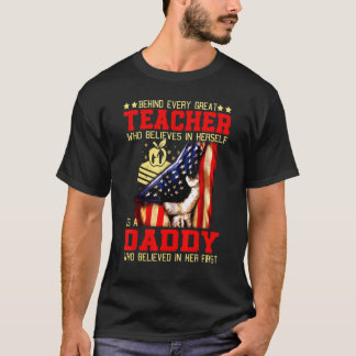 Hinter jedem großartigen Lehrer Glaubt an sich sel T-Shirt