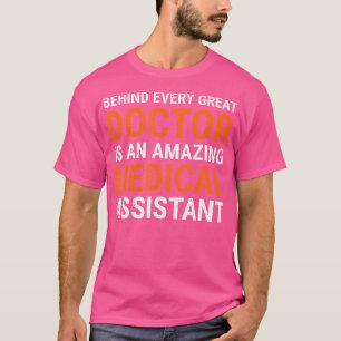 Hinter jedem großen Arzt steht ein Phantastischer T-Shirt