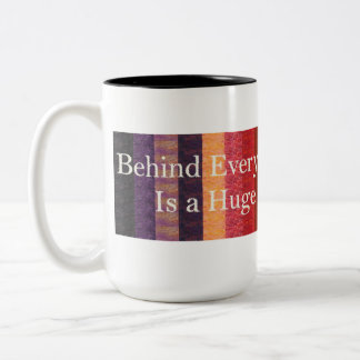 Hinter jedem guten quilter zweifarbige tasse