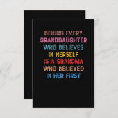 Hinter jeder Enkelin, die an sich selbst glaubt Dankeskarte (Vorne/Hinten)