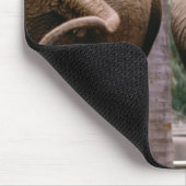 Hinteransicht asiatischer Elefanten Mousepad (Ecke)