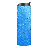 Hinterfenster aus nassem Glas Thermosbecher (Nach links gedreht)