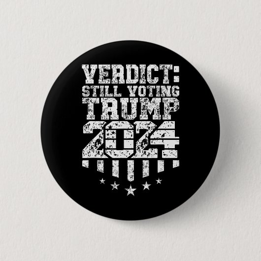 Hintergesiegter Text Trump wählt noch verurteilten Button (Vorderseite)