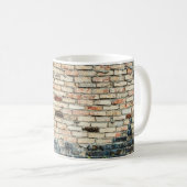 Hintergrund aus gemischter Backsteinwand. Vintage  Kaffeetasse (VorderseiteRechts)