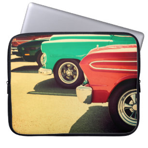 Hintergrund aus goldfarbenem Papier. Hintergrund d Laptopschutzhülle