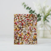 Hintergrund der bunten Multi-Vitamin Pillen, Postkarte (Stehend Vorderseite)