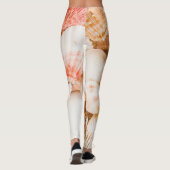 Hintergrund der Muscheln: Meeresthema. Leggings (Rückseite)