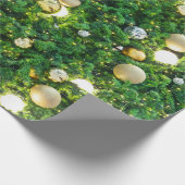 Hintergrund der Weihnachtsbaumdekoration. Vintag G Geschenkpapier (Ecke)