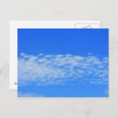 Hintergrund des blauen Himmels. Postkarte (Vorne/Hinten)