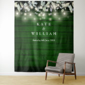 Hintergrund des Fotos "String Lights Green Wood" Wandteppich (Beispiel)