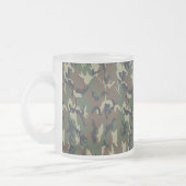 Hintergrund des Militärwalds - Camouflage Mattglastasse (Links)