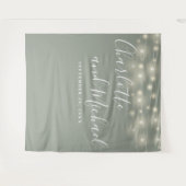 Hintergrund des String Lights Sage Green Wedding F Wandteppich (Vorderseite (Horizontal))