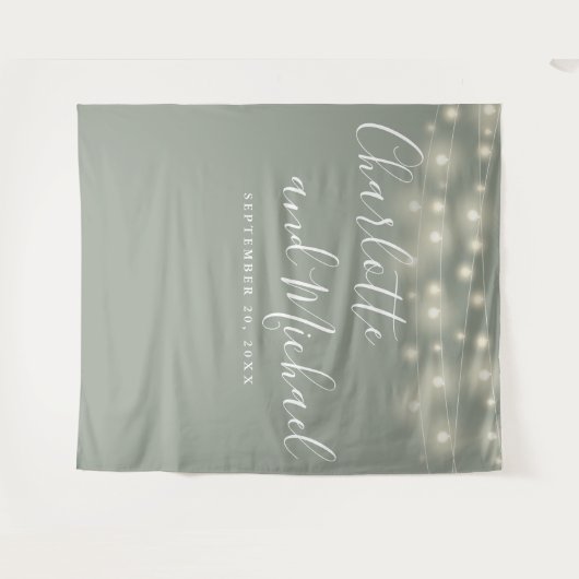 Hintergrund des String Lights Sage Green Wedding F Wandteppich (Vorderseite (Horizontal))