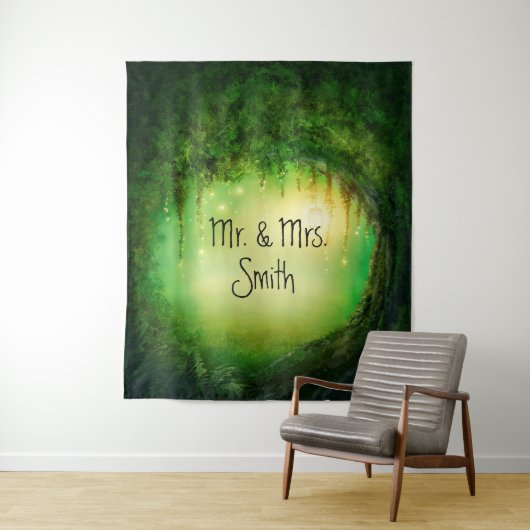 Hintergrund des verzauberten grünen Waldbaums und Wandteppich (Beispiel)