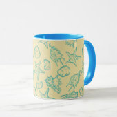 Hintergrund mit Muscheln. Hand gezeichnet Tasse (VorderseiteRechts)