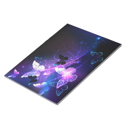 Hintergrund mit Nachtschmetterlingen Notizblock (angewinkelt)