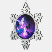 Hintergrund mit Nachtschmetterlingen Schneeflocken Zinn-Ornament (Rechts)