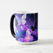 Hintergrund mit Nachtschmetterlingen Verwandlungstasse (Vorderseite Links)