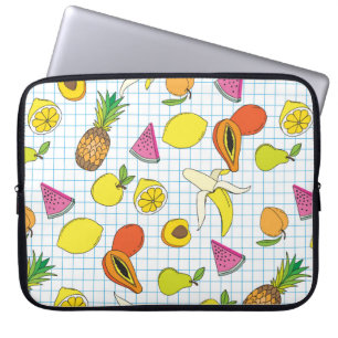 Hintergrund mit saftigen Früchten. Nahtlose Frucht Laptopschutzhülle