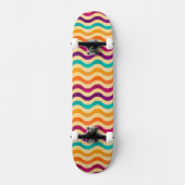Hintergrund mit Streifen in Retro 2 Skateboard (Vorderseite)