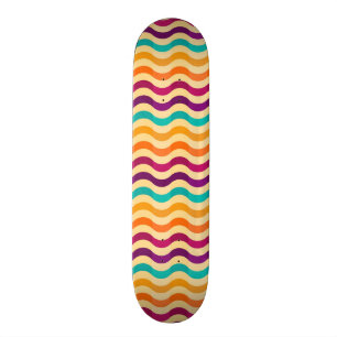 Hintergrund mit Streifen in Retro 2 Skateboard