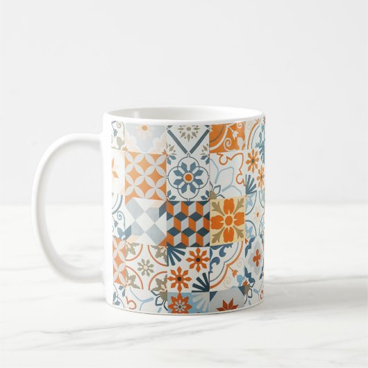 Hintergrund und Textur mit antiken Fliesen Kaffeetasse (Links)