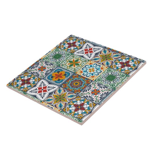 Hintergrundspuren/Talavera-inspirierte Fliesen (Seite)