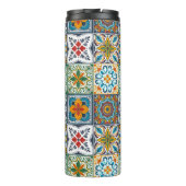 Hintergrundspuren/Talavera-inspirierte Fliesen Thermosbecher (Rückseite)