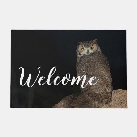 Hinterhof-Virginia-Uhu Fußmatte (Vorderseite)