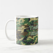 Hinterläufer mögen es schmutzig - Camouflage Kaffeetasse (Links)