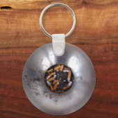 Hintern der Zigarette in Silver Smokers Ashtray, F Schlüsselanhänger (Vorderseite)