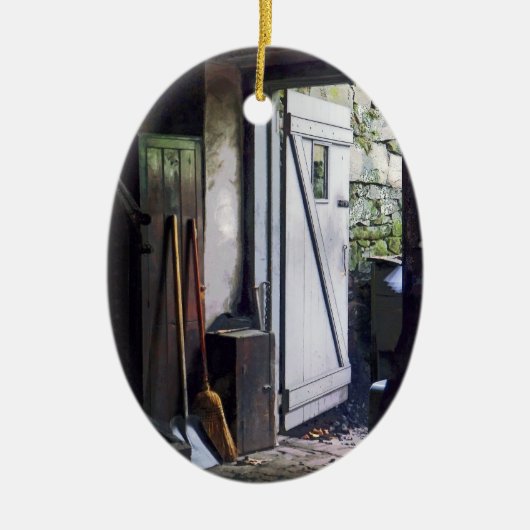 Hintertür des Ladens Keramikornament (Vorne)