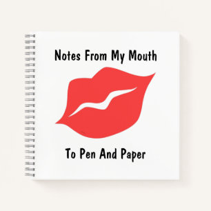 Hinweis von Mund zu Pen und Papier Notizblock
