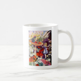 HINWEISE AUS EINER RAUPE KAFFEETASSE