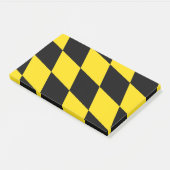 Hinweise unter der Flagge Münchens Post-it Klebezettel (angewinkelt)