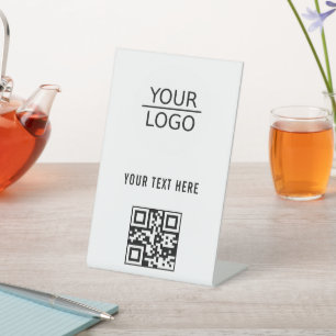 Hinzufügen des QR-Codes für benutzerdefinierte Tex Sockelschild