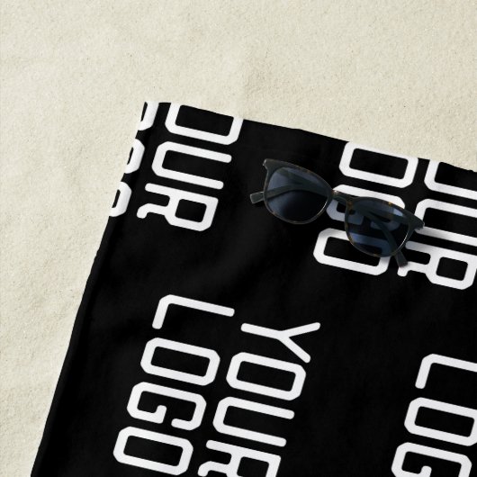 Hinzufügen eines Musters für wiederholte Logowiede Strandtuch (Beispiel)