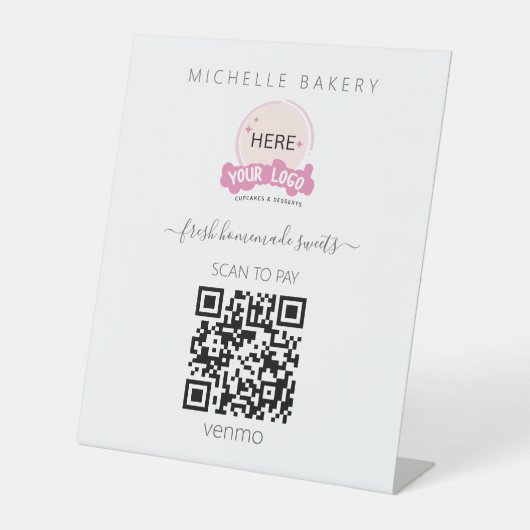 Hinzufügen Sie Ihr Logo Blush Pink Bakery QR CODE  Sockelschild (Vorderseite)