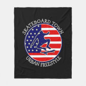 Hinzufügen von City Town Text Name Skateboard USA Fleecedecke (Vorderseite)