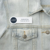 Hinzufügen von Firmenlogos für benutzerdefinierte  Namensschild (Beispiel)