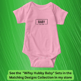 Hinzufügen von "Jahr ändern" Text Baby, Matches Hu Baby Strampler