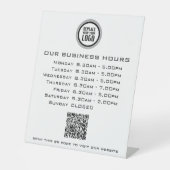 Hinzufügen von QR-Code-Geschäftsöffnungszeiten für Sockelschild (Vorderseite)