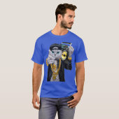 Hip Hop Rapper Cat in Baseball Cap Carrying Music  T-Shirt (Vorne ganz)