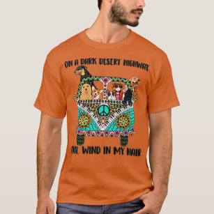 Hippie-Autohund auf einer dunklen Wüste cooler Win T-Shirt