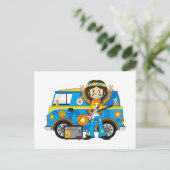 Hippie Boy mit Gitarre und Camper Van Postkarte (Stehend Vorderseite)
