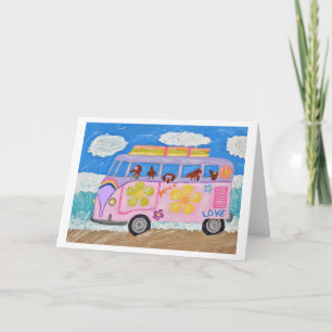 Hippie-Dachshunde im Flower-Child-Van am Strand Karte