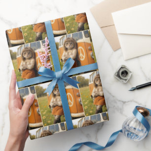 Hippie Girl Cat Leaning on a Retro Van Geschenkpapier